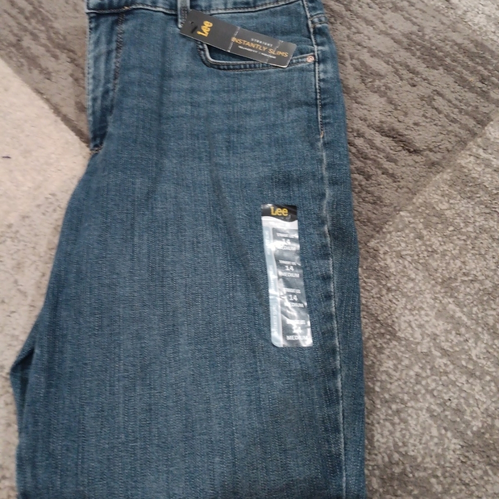 Lee Relaxed Fit Medium Blue Jeans